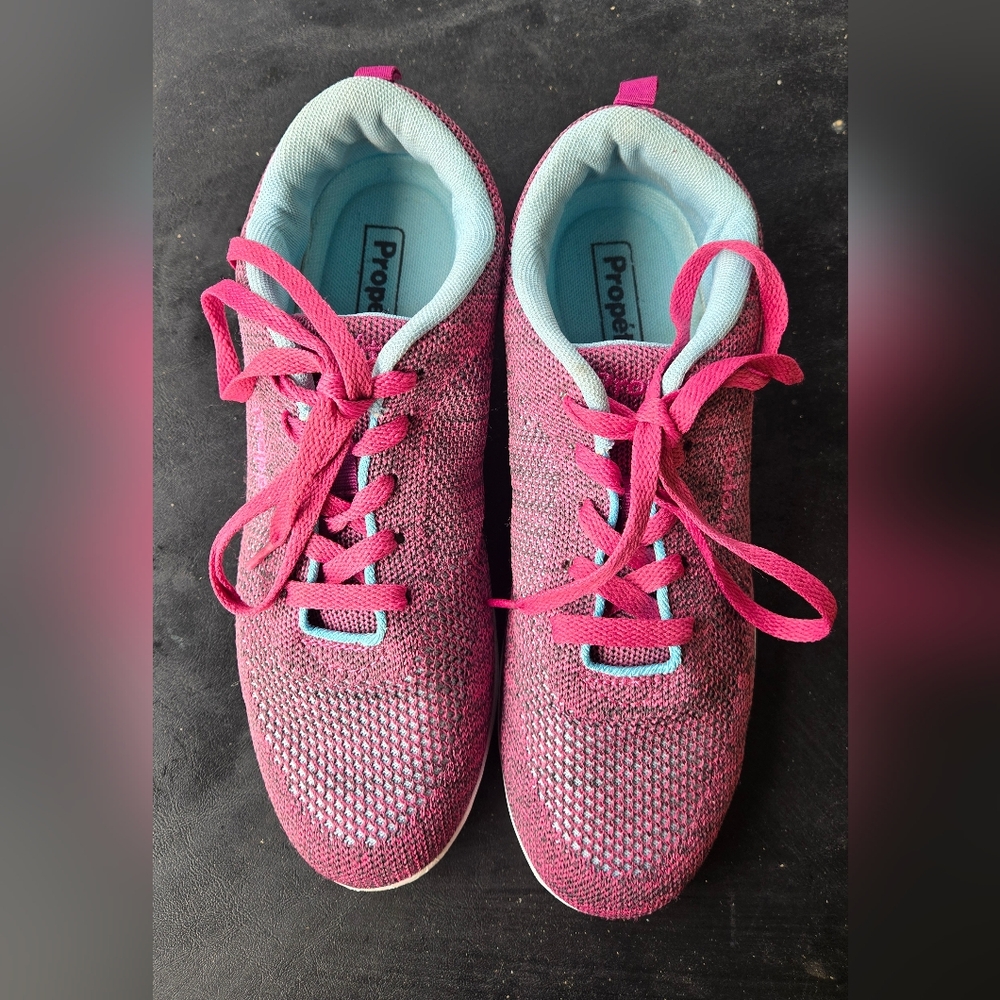 Propet Pink and Blue Sneakers Breathable Mesh Comfort‎